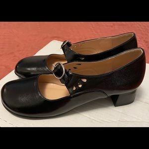 Size 9 Maryjanes, never used